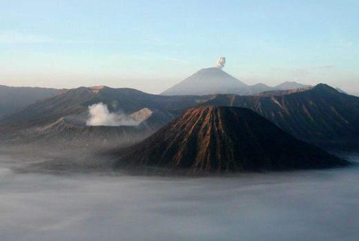 Ungkap Keindahan Gunung Bromo, Aurel Hermansyah Tulis ini - GenPI.co