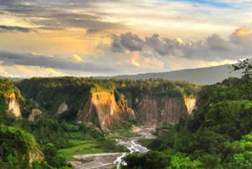 Ngarai Sianok, Lembah Cantik yang Layak Jadi Geopark - GenPI.co