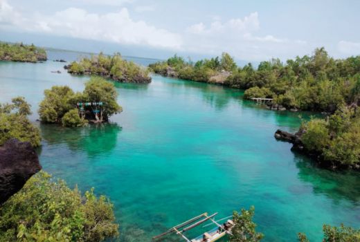 Tanjung Bongo: Miniatur Raja Ampat di Halmahera Utara - GenPI.co