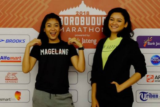 Kekompakan Agni Dan Sigi Wimala Dalam Borobudur Marathon - GenPI.co