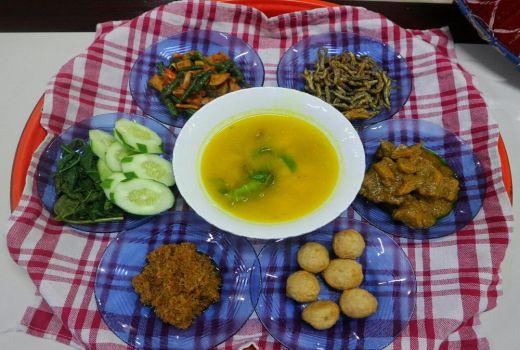 Begini Aturan Makan Badulang - GenPI.co