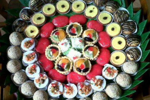 Kue Nampan, Makanan Lezat nan Menggoda dalam Satu Wadah Unik - GenPI.co