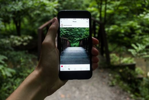 Foto Traveling di Medsos Bisa Ganggu Mental? - GenPI.co