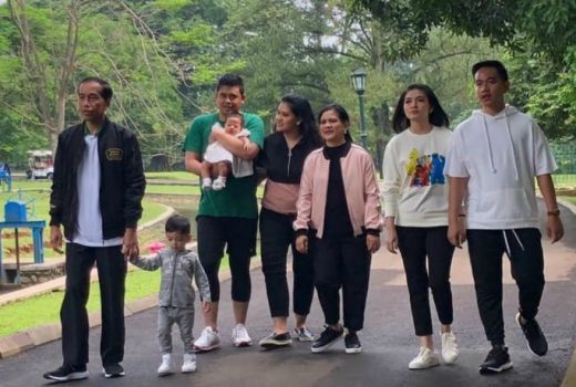 Habiskan Akhir Pekan,Keluarga Jokowi Ada di Kebun Raya Bogor - GenPI.co