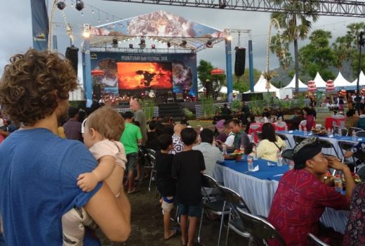 Pemuteran Bay Festival 2018 Konsisten Usung Konservasi Alam - GenPI.co