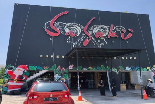 Liburan ke Lombok, Mampir Ke Toko Oleh-oleh Sasaku - GenPI.co