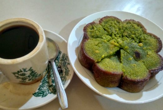 Yuk, Cobain Bolu Pandan Kemojo Khas Melayu ini - GenPI.co