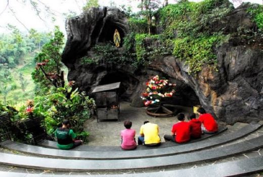 3 Tempat Wisata Religi di Bandung - GenPI.co