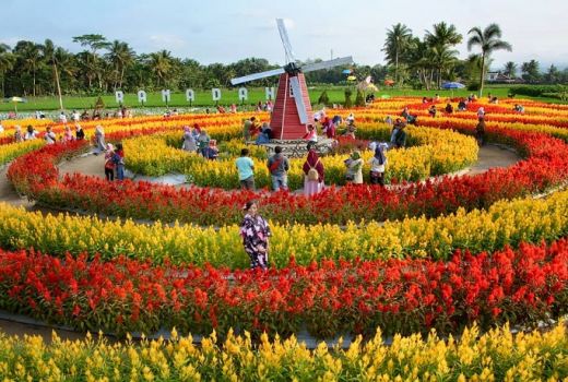 Liburan Yuk ke Taman Ramandanu Magelang, Mirip di Belanda - GenPI.co
