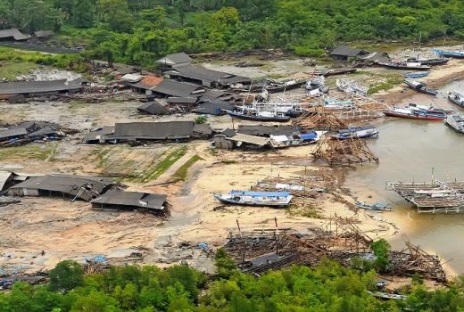 Tips Bertahan Hidup Saat Tsunami Datang - GenPI.co