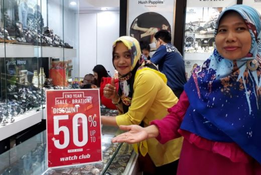 Belanja Efektif Saat Diskon Akhir Tahun Menggoda - GenPI.co