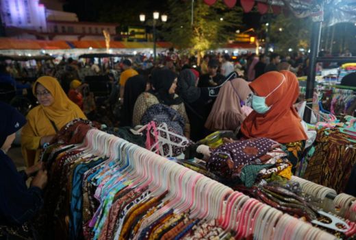 Malam Natal, Jogja Dipadati Pengunjung dari Berbagai Daerah - GenPI.co