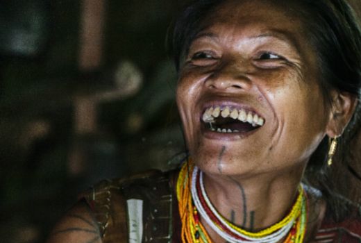 Demi Tampil Cantik, Wanita Suku Mentawai Rela Melakukan ini. - GenPI.co