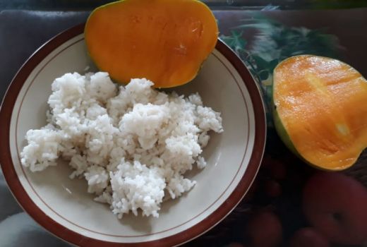 Sensasi Makan Nasi Berlauk Buah-Buahan - GenPI.co