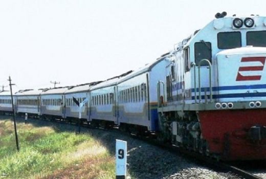 Wisata Kereta Melintasi Sumatera - GenPI.co
