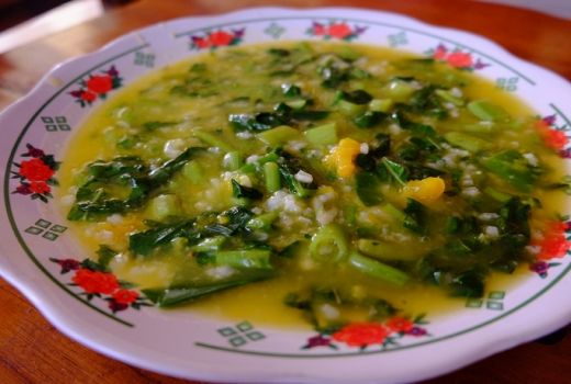 Cicipi Bubur Manado Saat ke Sulawesi Utara - GenPI.co