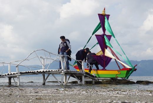 Ini Spot Foto Wisatawan Milenial di Pantai Batu Hoda - GenPI.co
