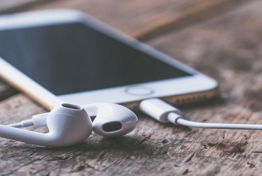 7 Musik yang Enak saat Menemani Travelling - GenPI.co
