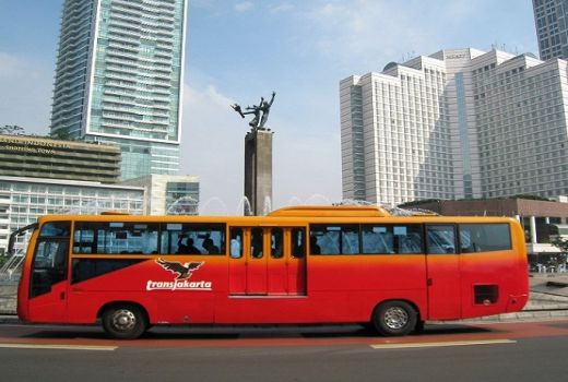 15 Tahun Transjakarta Beroperasi, Begini Komentar Netizen - GenPI.co