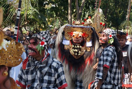 Suguhan Seni Budaya Bali di PKB 2019 - GenPI.co