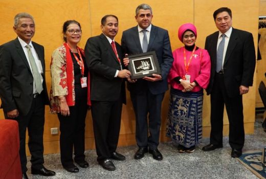 Goyang Maumere di Pavillion Wonderful Indonesia di FITUR 2019 Madrid - GenPI.co