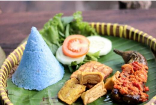 Ada Kuliner Unik Makanan Serba Biru di Kota Jogja - GenPI.co