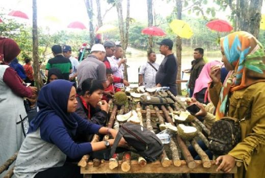 Wow! 3000 Pengunjung Padati Event Pasar 1000 Durian - GenPI.co