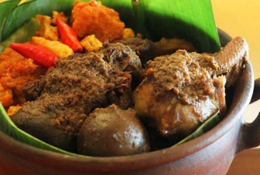Cobain Gudeg di Yogyakara, Ketahui Juga Sejarahnya - GenPI.co