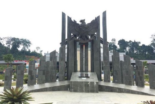 Ke Entikong Yuk, Liat Cita Citata dan Sandrina Sambil Poco-Poco - GenPI.co