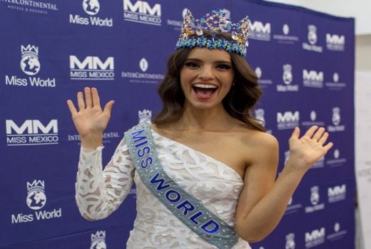Berkunjung ke Indonesia, Miss World 2018 Terpikat dengan Kelezatan Gado-gado - GenPI.co