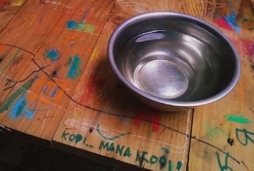 Cuci Tangan Pakai Kobokan, Berbahayakah? Berikut Faktanya - GenPI.co