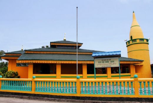 Di Pulau ini, Klenteng dan Masjid Berdiri Bersebelahan Selama Ratusan Tahun - GenPI.co