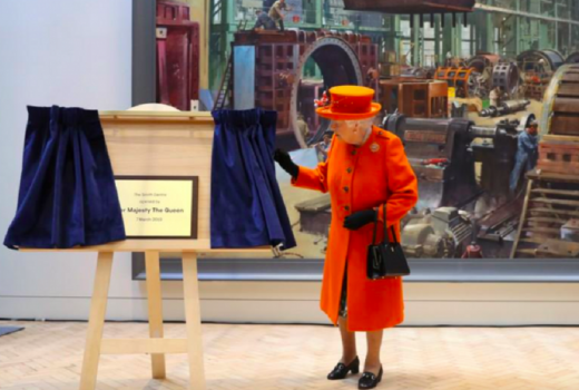 Untuk Pertama Kalinya Ratu Elizabeth Unggah Foto di Instagram - GenPI.co