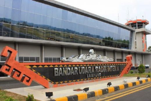 Resmikan Terminal Baru Bandara Raden Inten 2, Jokowi Ingin Ada Penerbangan Internasional - GenPI.co