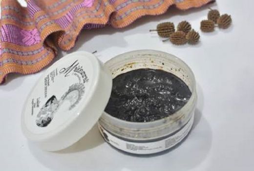 Bedda' Lotong, Rahasia Kecantikan Alami Perempuan Bugis - GenPI.co