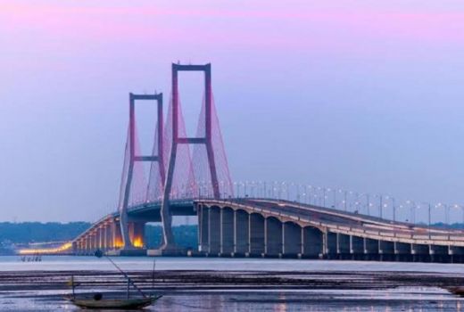 17 Maret Jembatan Suramadu Ditutup 6 Jam, Ada Apa Yah? - GenPI.co