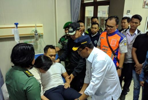17 Penumpang Jadi Korban Tergulingnya KRL Jakarta - Bogor - GenPI.co