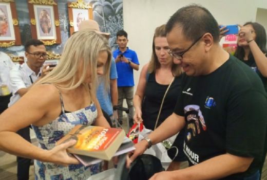 AP I Gelar Razia Plastik di Bandara Ngurah Rai - GenPI.co