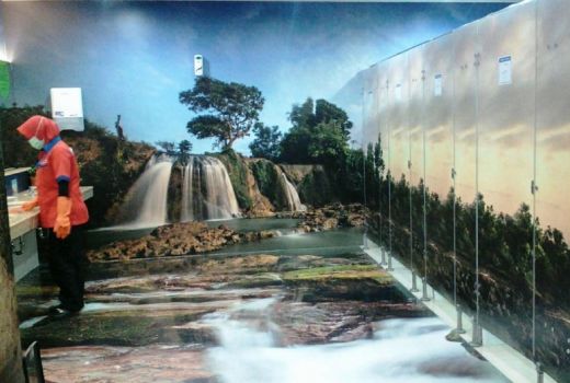 Ada Gambar 3D, Toilet di Bandara Juanda Jadi Instagramable - GenPI.co