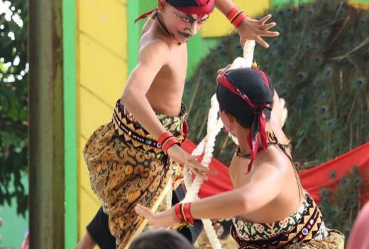 Pentas Dongeng Reog Ponorogo Ajak Anak Cinta Budaya Sejak Dini - GenPI.co