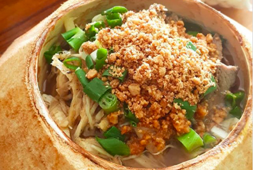 Sroto Klamud, Soto Unik dalam Mangkuk Kelapa - GenPI.co