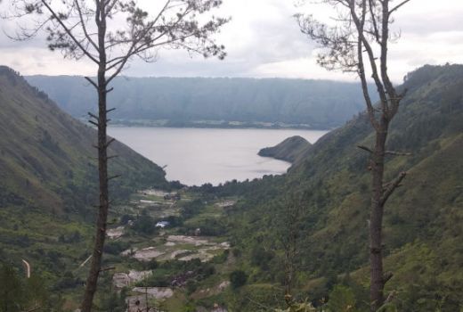 Kemenpar Bagikan KUR dan Bantuan Homestay di Danau Toba - GenPI.co