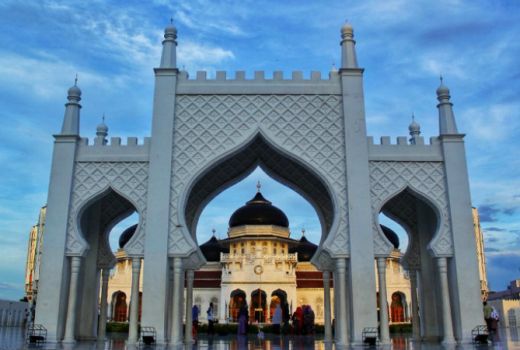 Indonesia Jadi Destinasi Terbaik Dunia 2019, Ini Makna Wisata Halal - GenPI.co