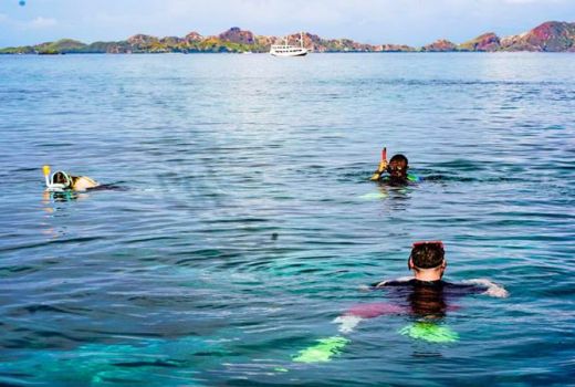 Serunya Saat Pebisnis Travel Asing Blusukan di Labuan Bajo - GenPI.co