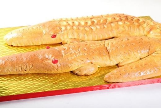 Mengenal Kisah Roti Buaya Tradisi Adat Betawi - GenPI.co