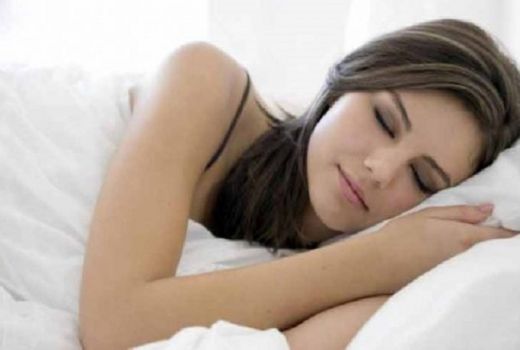 Tidur Menghadap ke Kiri, Ini 5 Manfaatnya - GenPI.co
