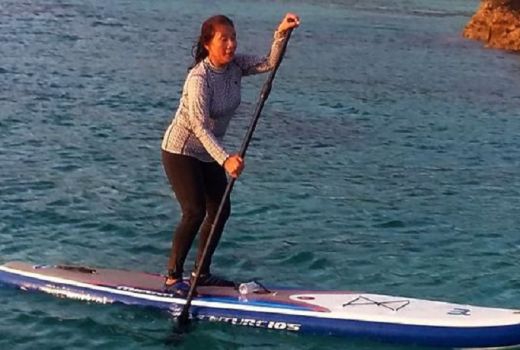 Menteri Susi Pudjiastuti Kesal Sampah Berserakan di Pantai Senoa - GenPI.co