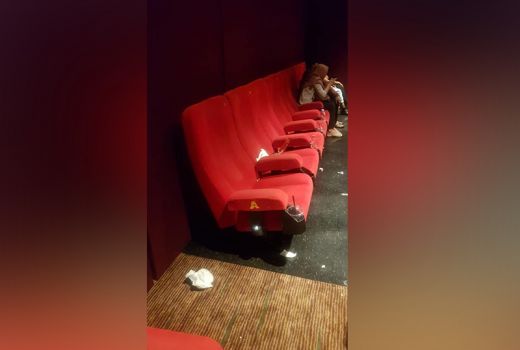 Viral Foto Sampah Popok Bayi di Bioskop, Ayo Buang Sampah Sendiri - GenPI.co
