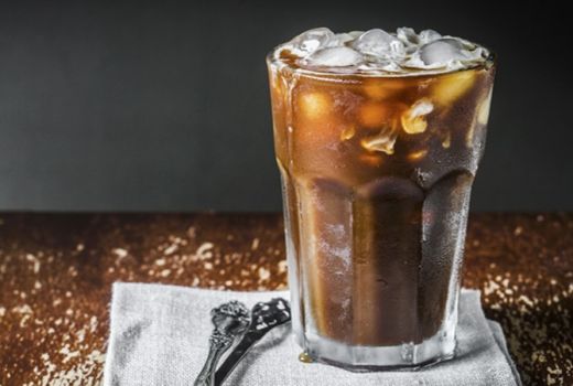 Kopi Seduh Dingin atau Panas, Kamu Pilih yang Mana? - GenPI.co