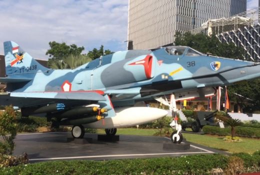 TNI Ajak Siswa Ngevlog di Museum Satria Mandala - GenPI.co